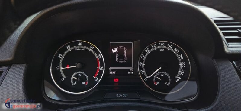 Skoda Fabia 1.0 TSI Essence full