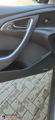 Opel Astra GTC 1.6 Turbo Innovation full