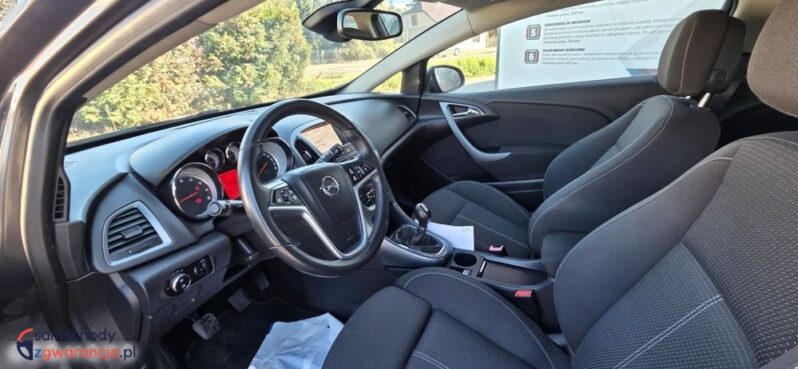 Opel Astra GTC 1.6 Turbo Innovation full