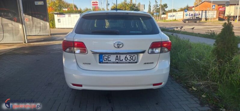 Toyota Avensis 2.0 D-4D Premium full