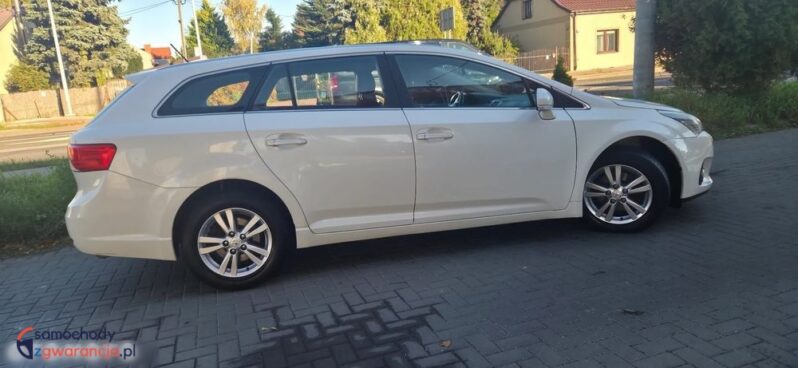 Toyota Avensis 2.0 D-4D Premium full