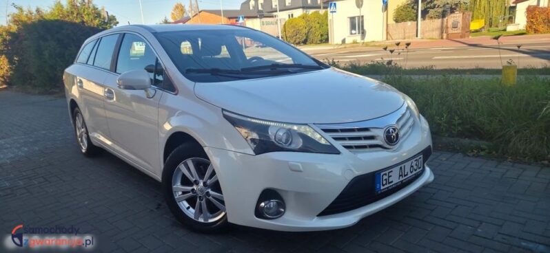 Toyota Avensis 2.0 D-4D Premium full