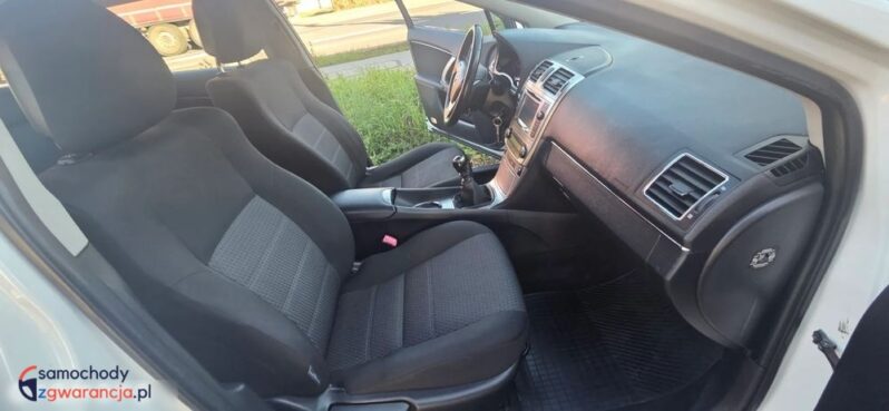 Toyota Avensis 2.0 D-4D Premium full
