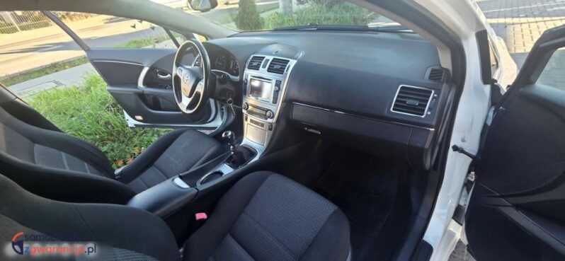 Toyota Avensis 2.0 D-4D Premium full