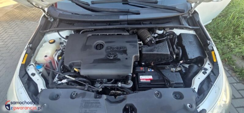 Toyota Avensis 2.0 D-4D Premium full