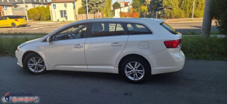 Toyota Avensis 2.0 D-4D Premium full