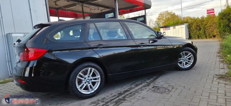 BMW Seria 3 320d DPF Touring Blue Performance Edition Exclusive full