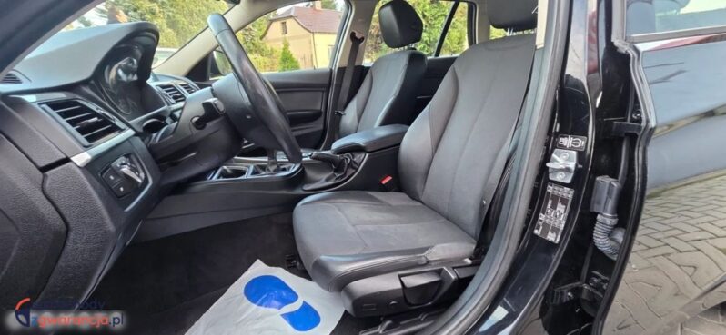 BMW Seria 3 320d DPF Touring Blue Performance Edition Exclusive full
