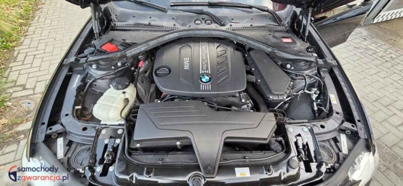 BMW Seria 3 320d DPF Touring Blue Performance Edition Exclusive full