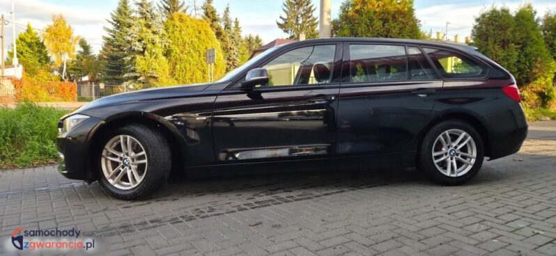 BMW Seria 3 320d DPF Touring Blue Performance Edition Exclusive full