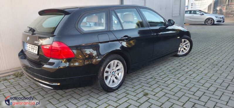 BMW Seria 3 318d DPF Touring full
