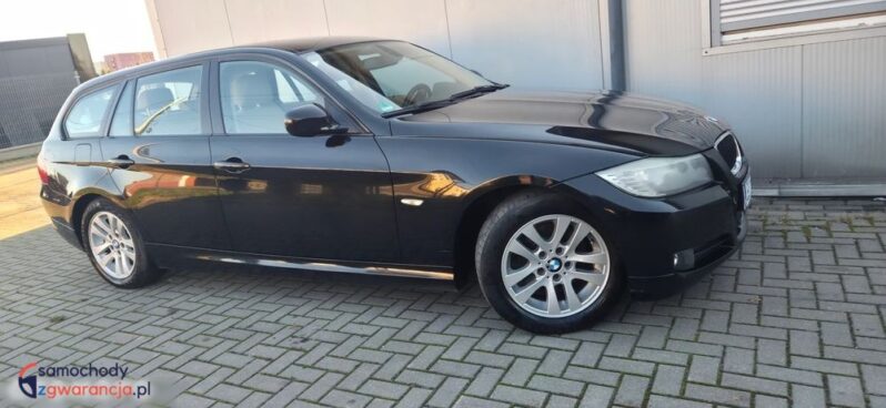BMW Seria 3 318d DPF Touring full