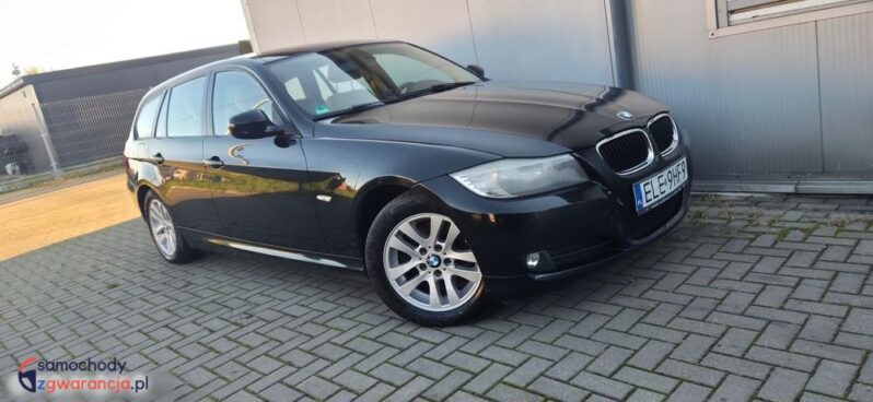 BMW Seria 3 318d DPF Touring full