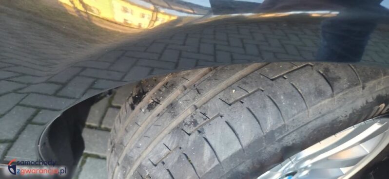 BMW Seria 3 318d DPF Touring full
