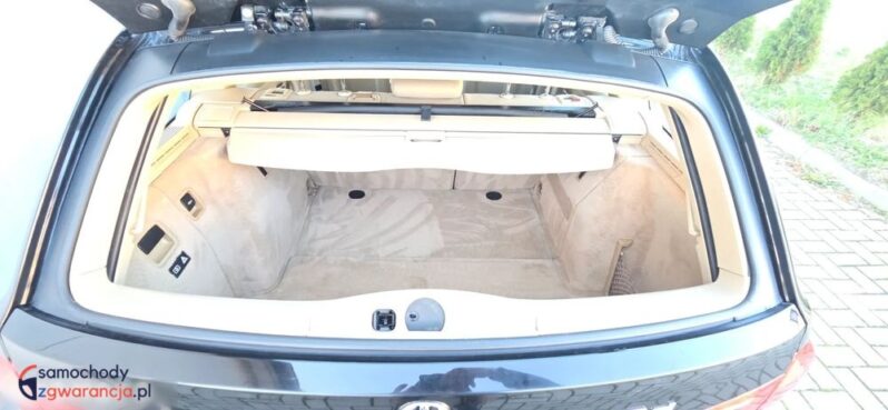 BMW Seria 3 318d DPF Touring full
