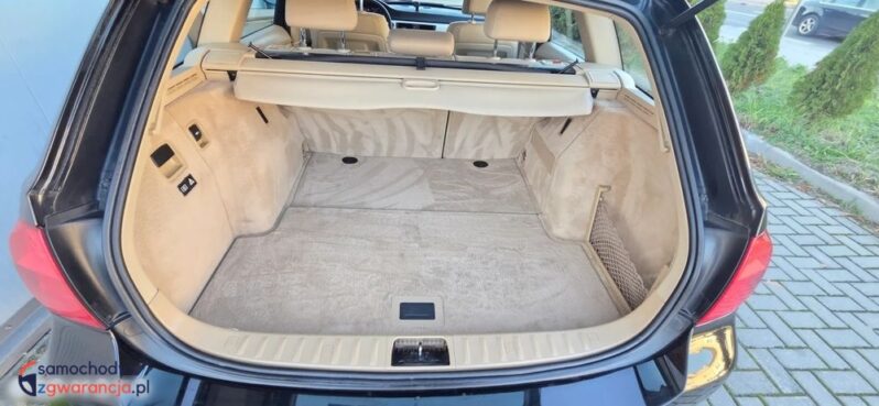 BMW Seria 3 318d DPF Touring full