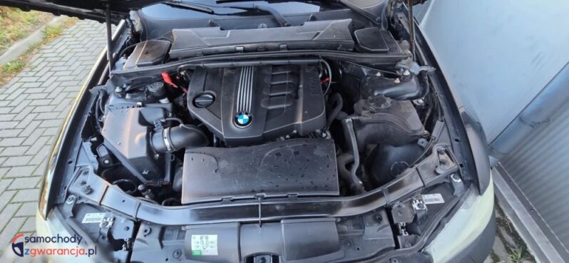 BMW Seria 3 318d DPF Touring full