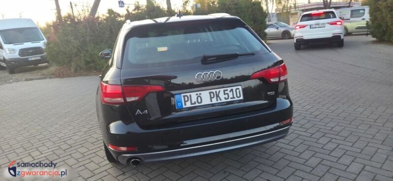 Audi A4 Avant 2.0 TDI full