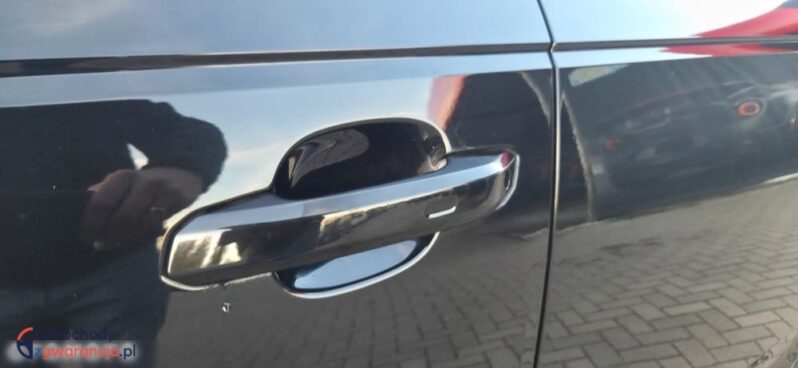 Audi A4 Avant 2.0 TDI full