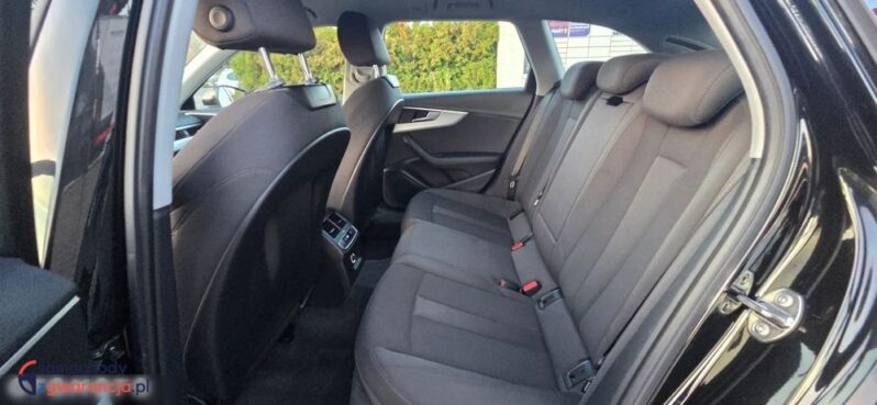 Audi A4 Avant 2.0 TDI full