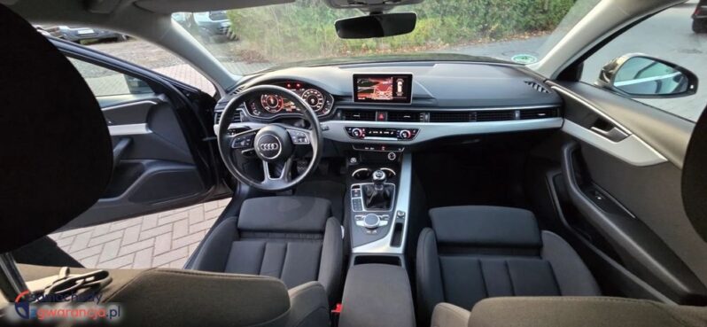 Audi A4 Avant 2.0 TDI full