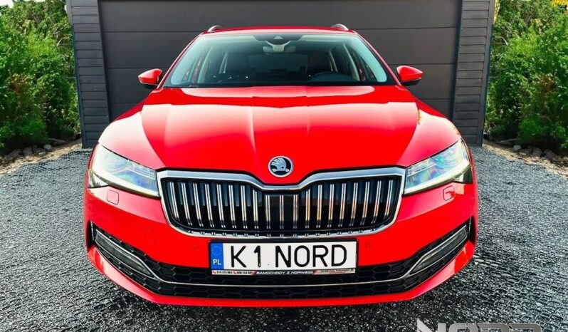 Skoda Superb Combi 2.0 TDI DSG Style full