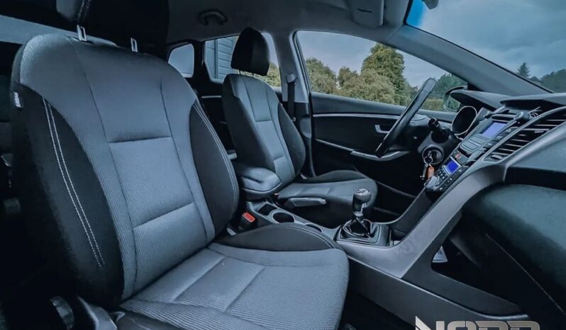 Hyundai i30 1.6 CRDi BlueDrive Comfort full