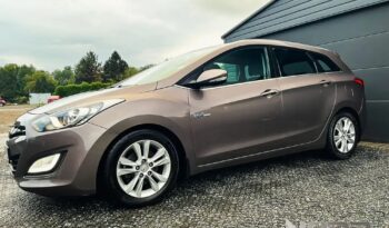 Hyundai i30 1.6 CRDi BlueDrive Comfort full