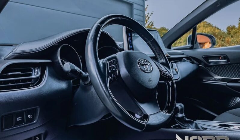 Toyota C-HR 1.8 Hybrid Premium full