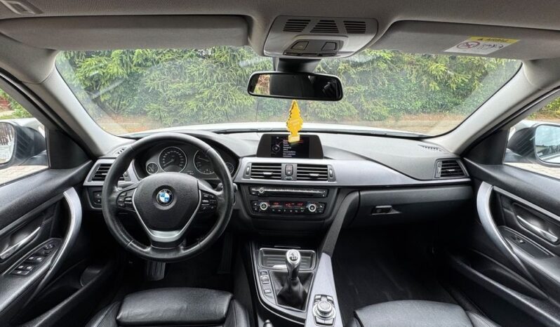 BMW Seria 3 320d Touring Sport Line full