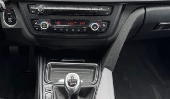 BMW Seria 3 320d Touring Sport Line full