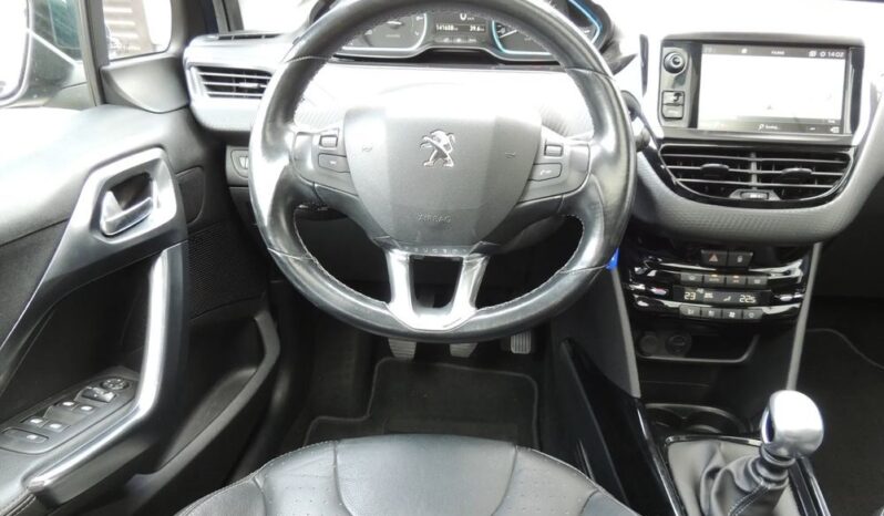 Peugeot 2008 1.2 PureTech Allure Pack S&S full