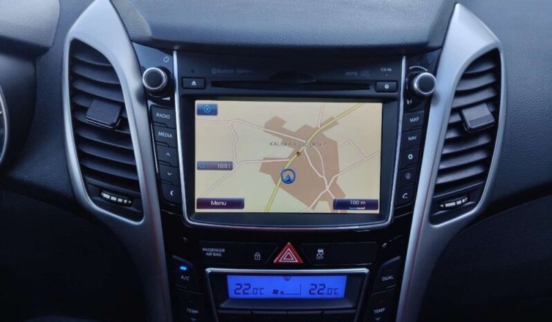 Hyundai i30 full