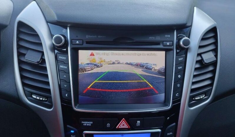 Hyundai i30 full
