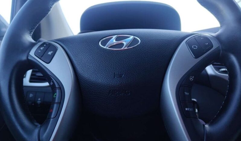 Hyundai i30 full
