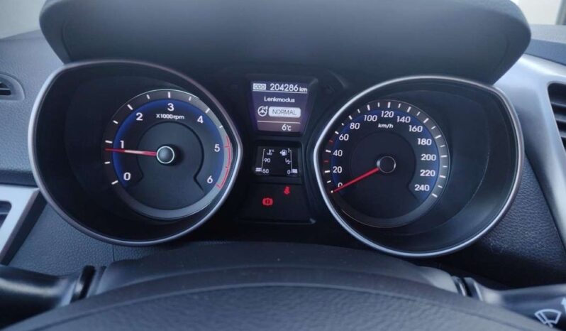 Hyundai i30 full