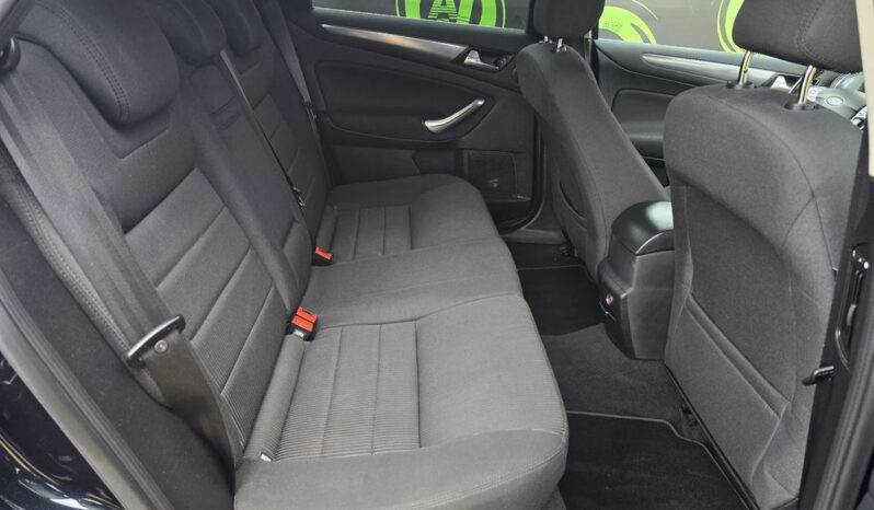 Ford Mondeo full