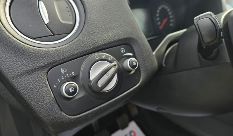 Ford Mondeo full