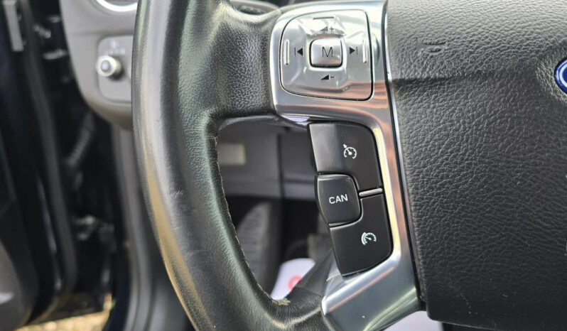 Ford Mondeo full