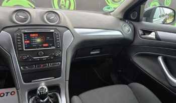 Ford Mondeo full