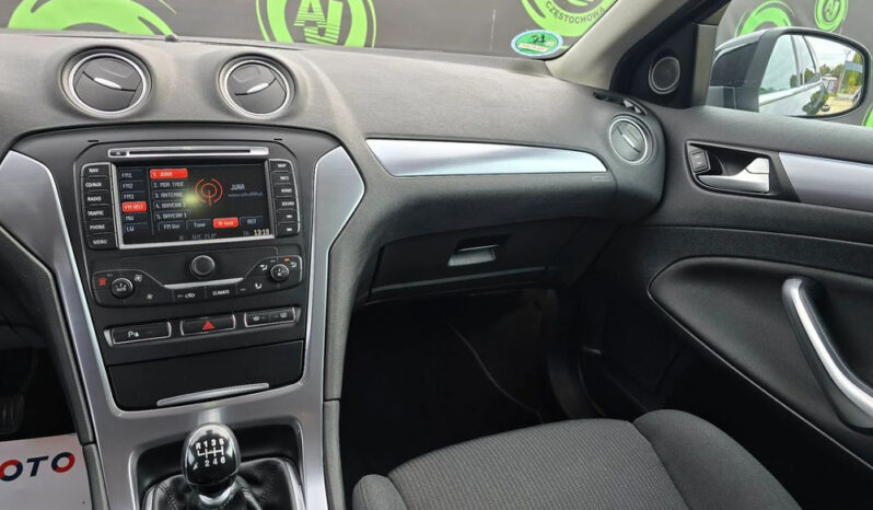 Ford Mondeo full