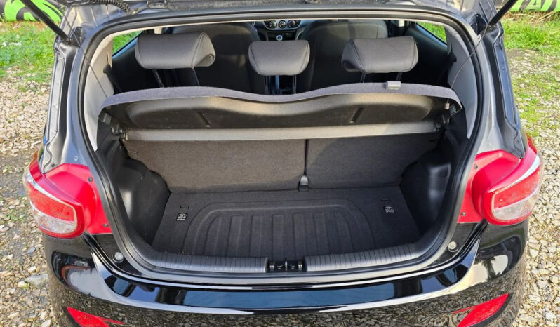 Hyundai i10 full