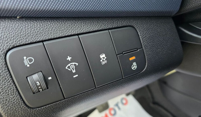 Hyundai i10 full
