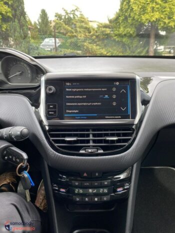 Peugeot 2008 1.5 BlueHDi Signature full