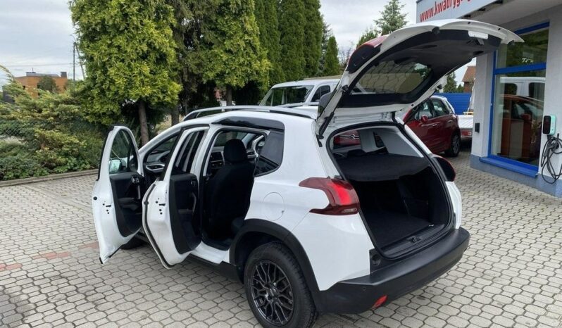 Peugeot 2008 1.5 BlueHDi Signature full