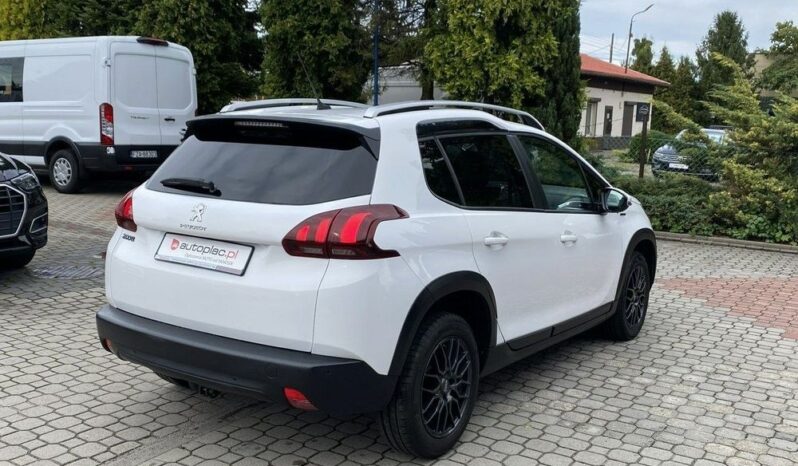 Peugeot 2008 1.5 BlueHDi Signature full