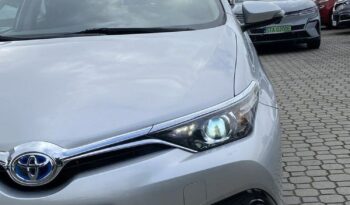 Toyota Auris full
