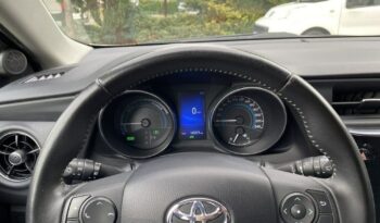 Toyota Auris full