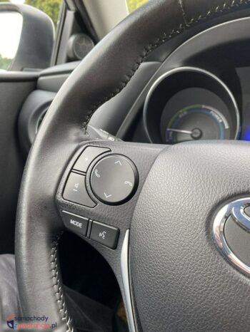 Toyota Auris full