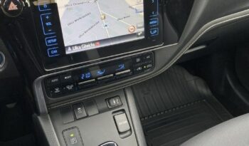 Toyota Auris full